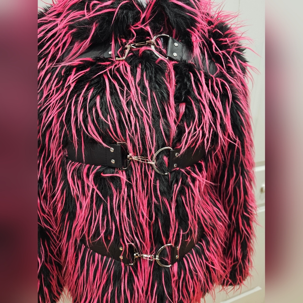 ~SOLD~ Dolls Kill Goth Widow Run From Suburbia Black Pink Fur Buckle Coat Jacket - Picture 2 of 6